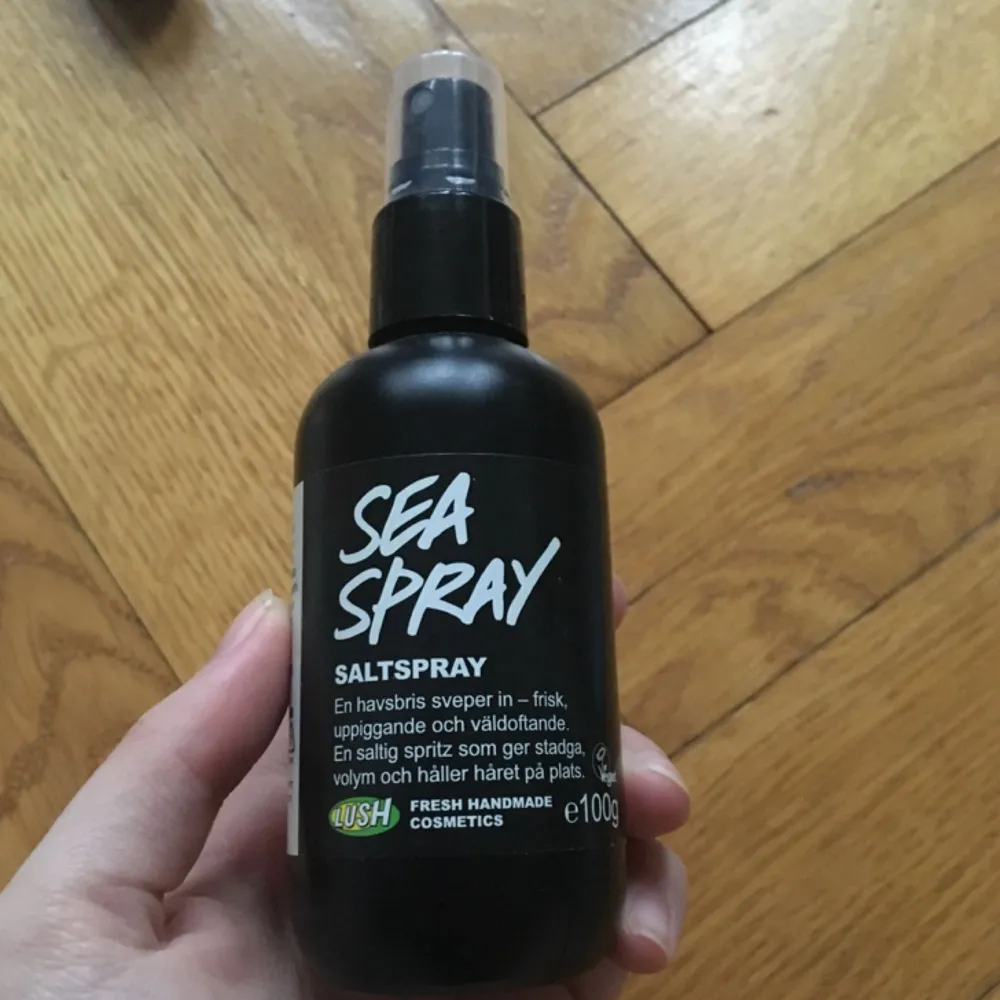 Sea spray från lush. Nästan full, endast tagit några spray. Ordinarie pris 185kr. Övrigt.