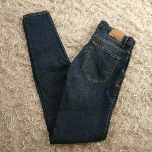  - Lisa Jeans från Gina Tricot Bra skick