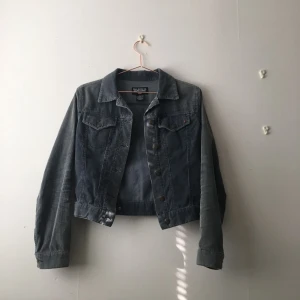  - Blå Second hand Manchester jacka (XS / S)