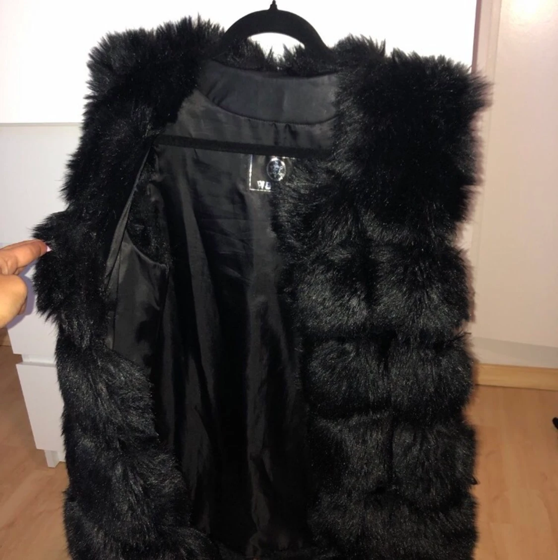 Päls väst svart  - 90
