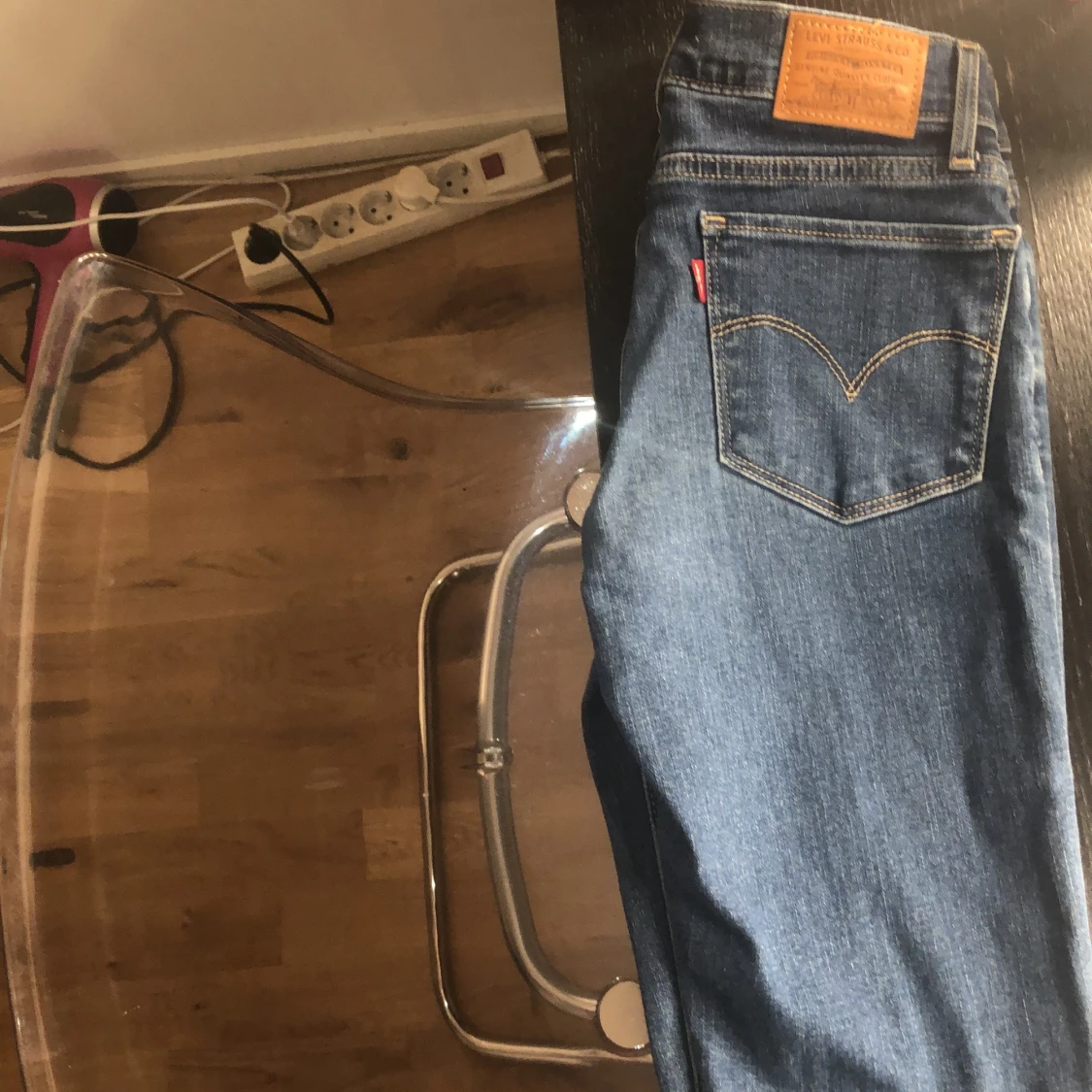 Nya Levis jeans  - 91