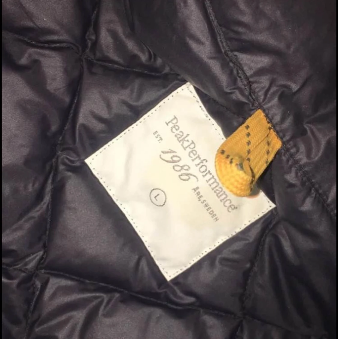 PEAK PERFORMANCE JACKA MÖRKBLÅ STORLEK L