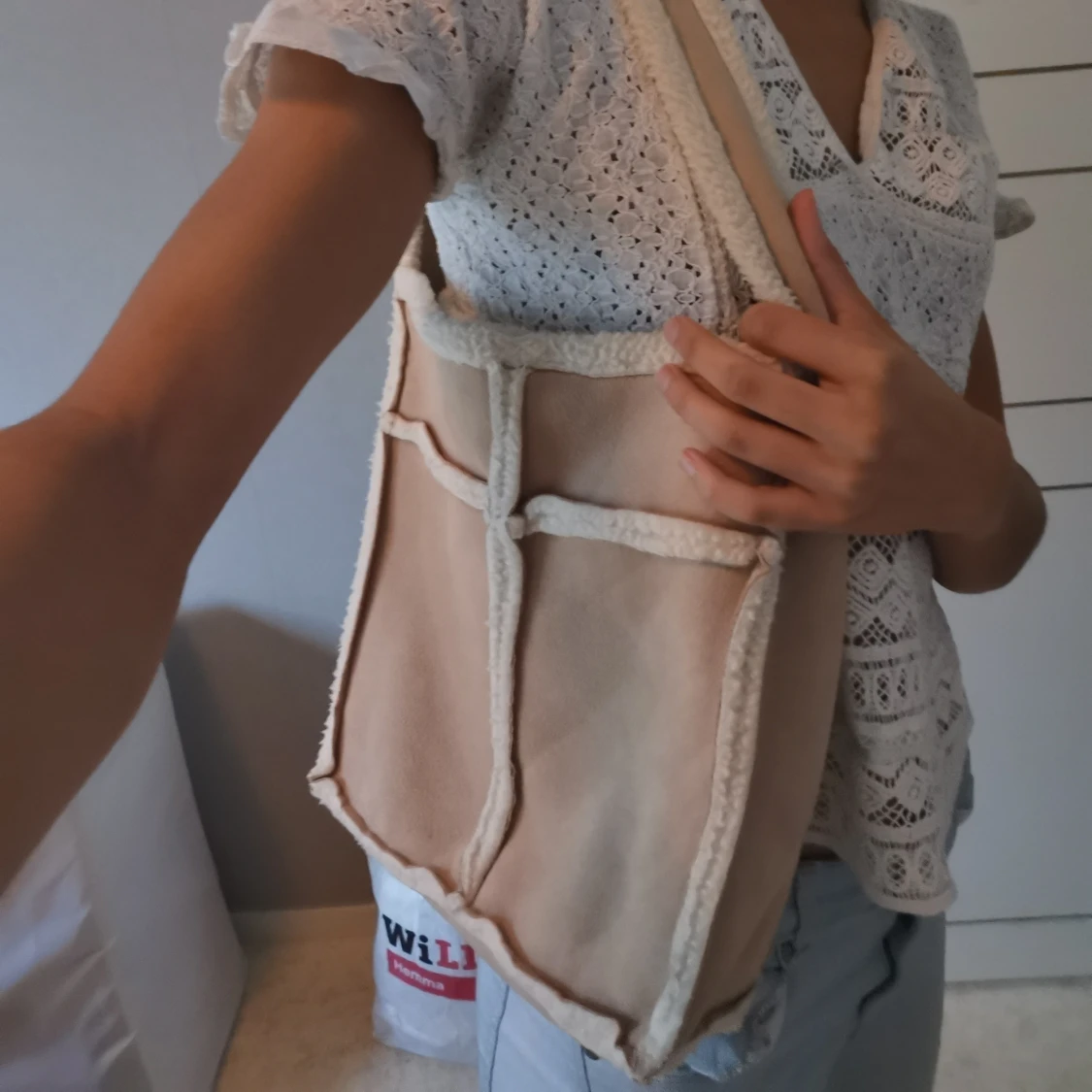 Mjuk Axelväska i Mocca-imitation