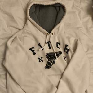 Fitch hoodie superfin och i gott skick, stl L buda i kommentarsfältet. (frakt 49kr spårad leverans) 