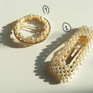 Hår smycken  - Nya och oanvända.priset är olika mellan 10 kr och 20 kr.överlämnas i Stockholm  med överenskommelse mellan oss om plats.fråga om vilket nr  och priset på pm.betalning med swish eller kontanter.