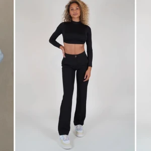 Venderbys kostymbyxor  - Säljer mina svarta kostymbyxor från Venderbys. Köpte för ca 400dkk vilket är ungefär 600 svenska kronor. Storlek small, endast använda en gång. Säljs pga att ja köpte fel storlek