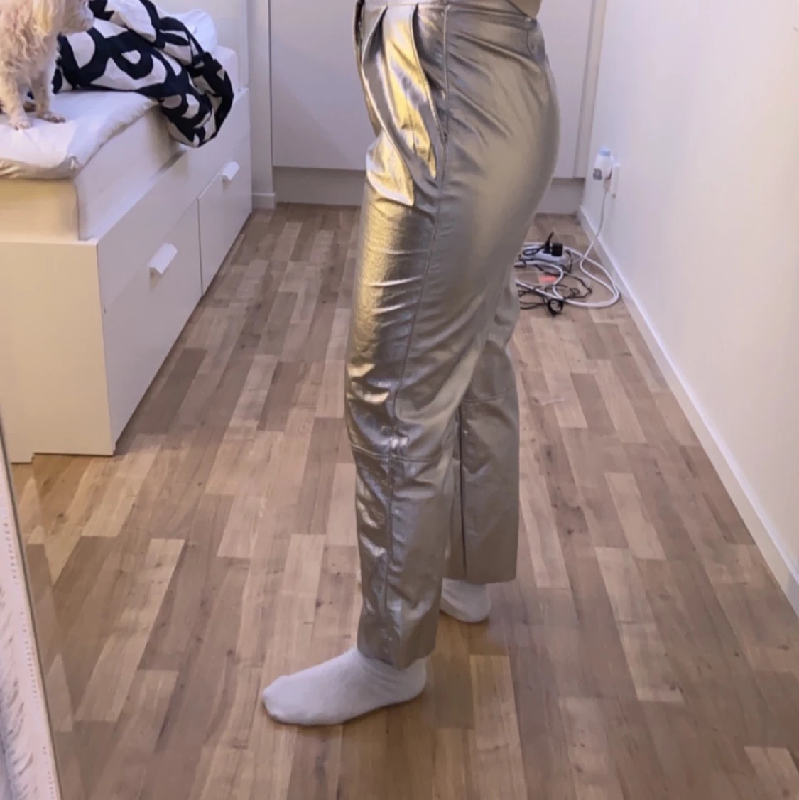 Silvriga byxor från Nelly  - 91