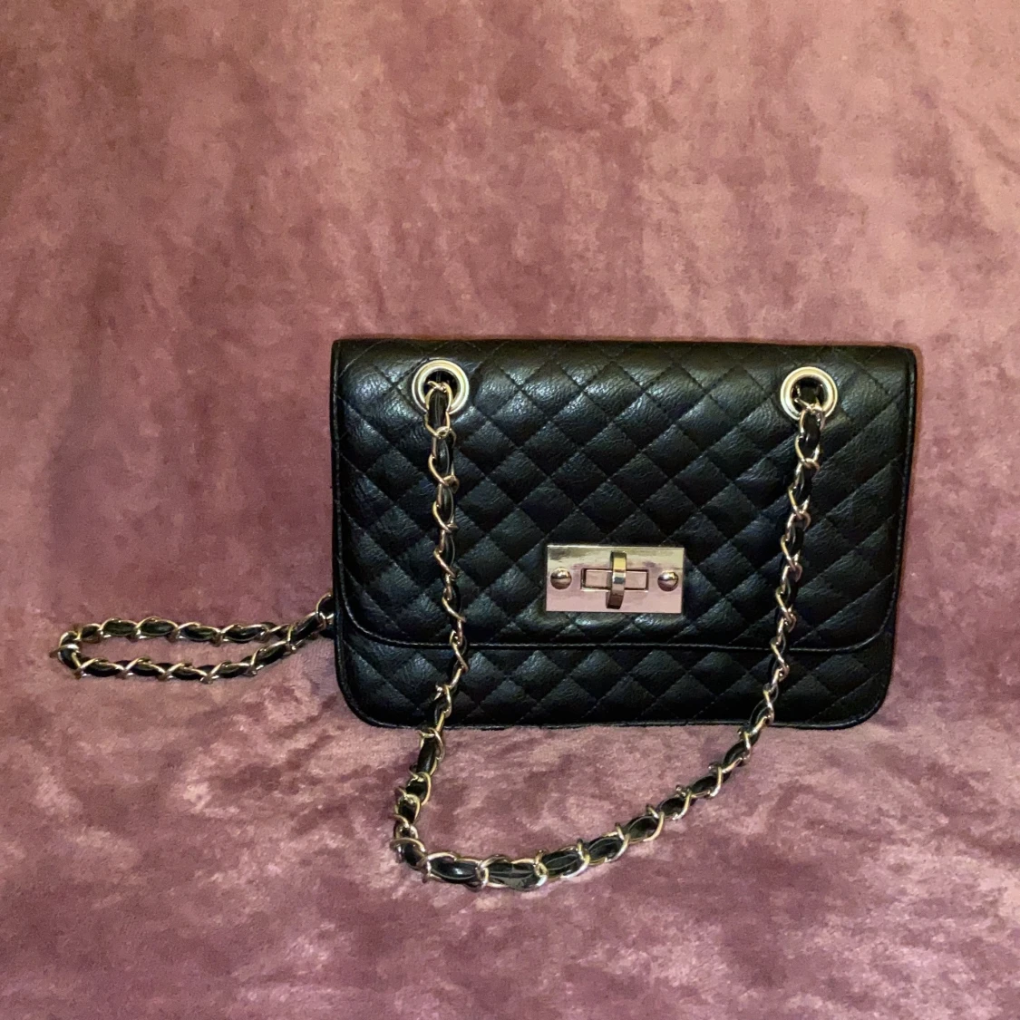 Svart Don Donna kedje handväska ✨