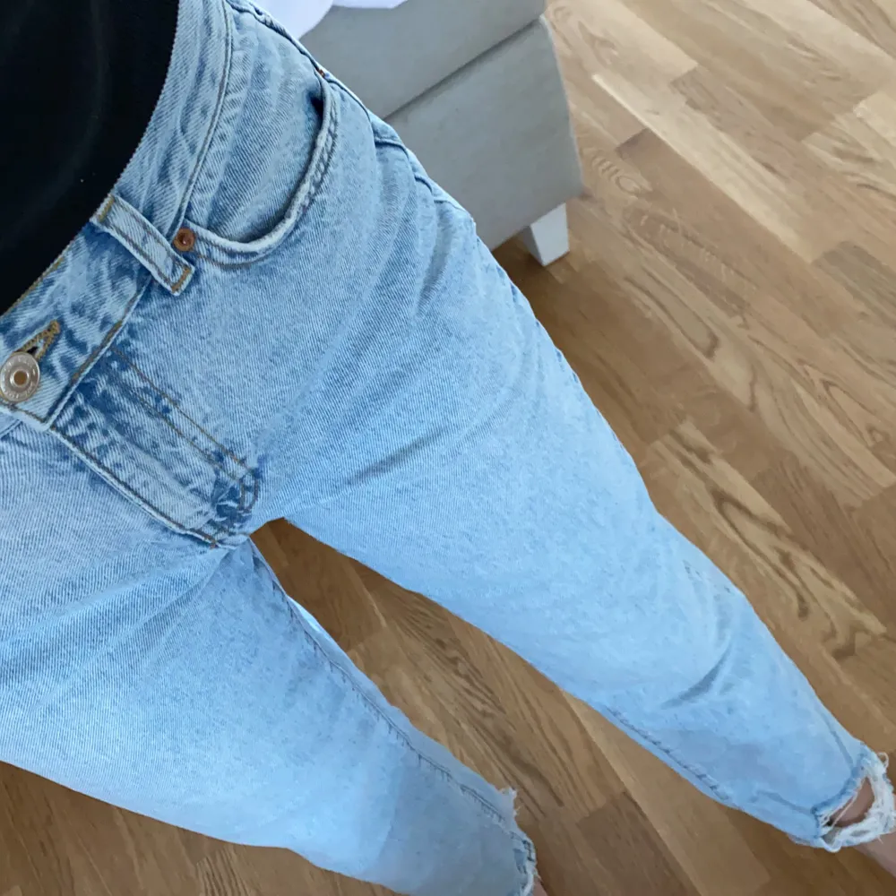 Supersköna jeans som tyvärr inte kommer till användning lika mycket. Jeans & Byxor.