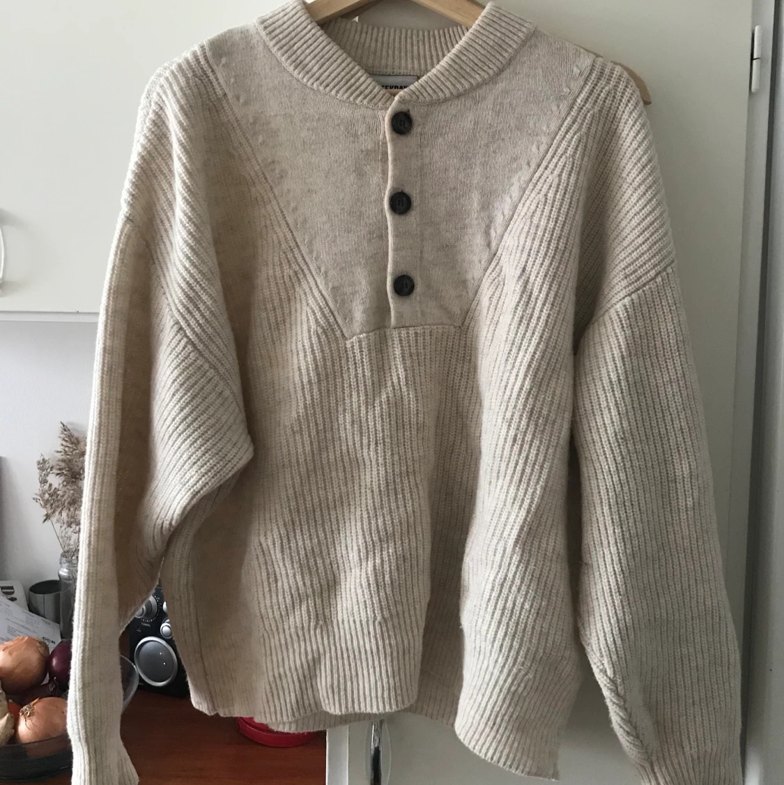 Weekday stickad tröja  - 90