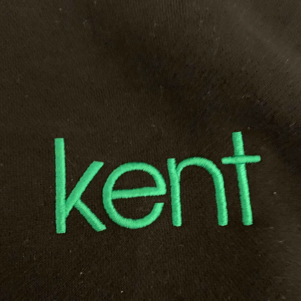Kent hoodie, bra skick, sizetag borta men den är size s. Hoodies.