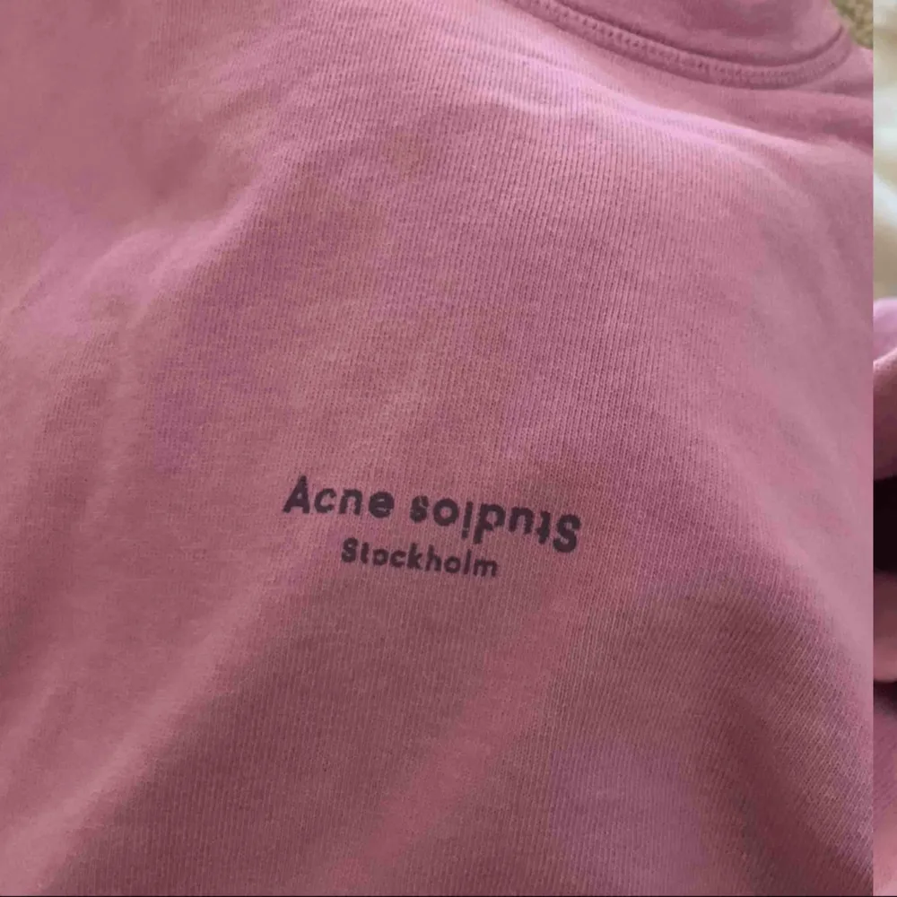 Acne studios shirt använt få gånger 🌸. Hoodies.