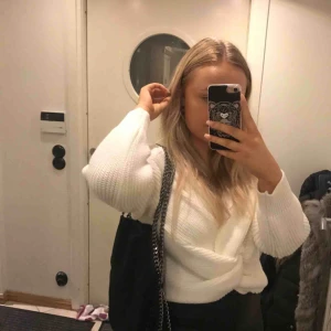  - Kedjeväska som är oanvänd då det inte var min stil 