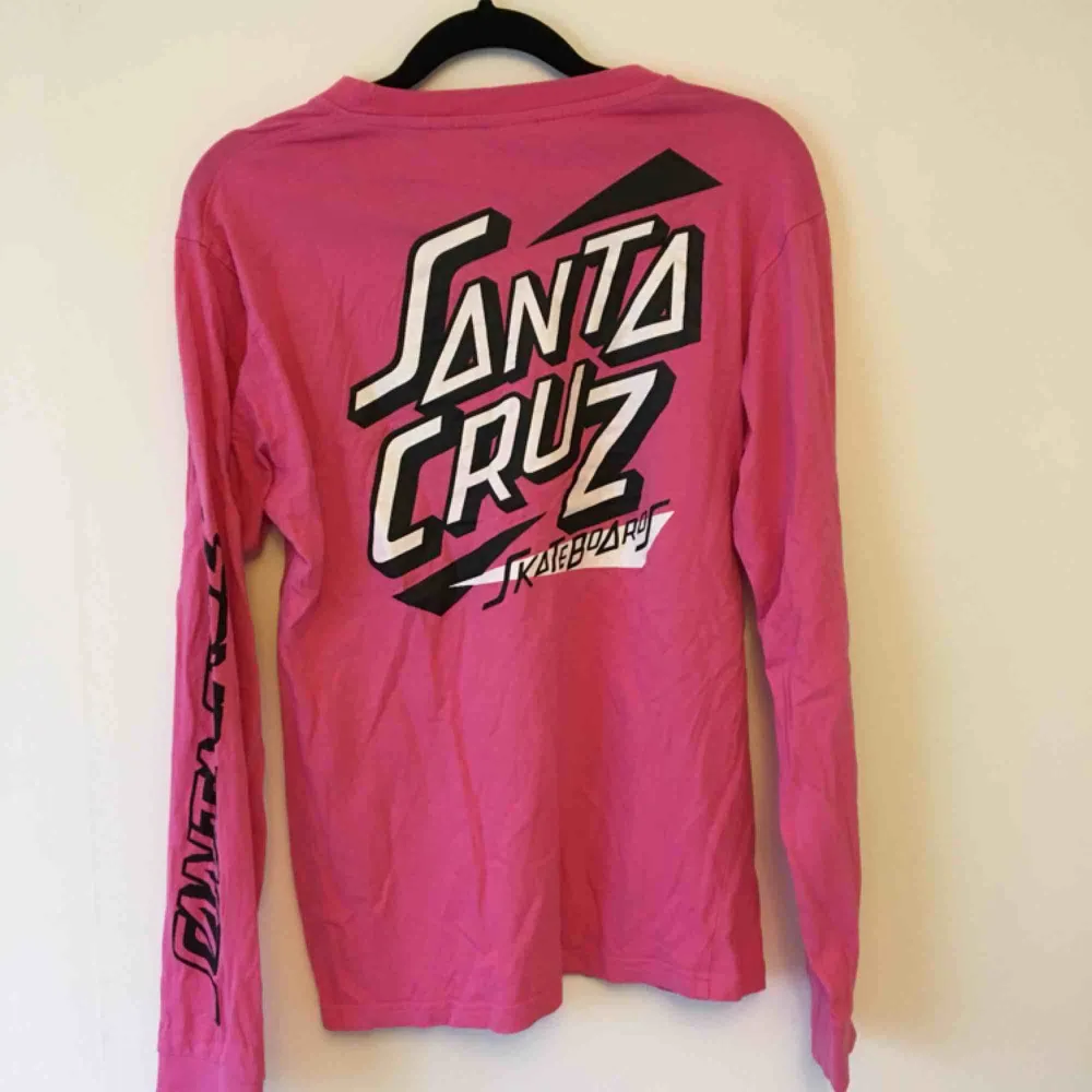 Santa Cruz longsleeve Size:S. Toppar.