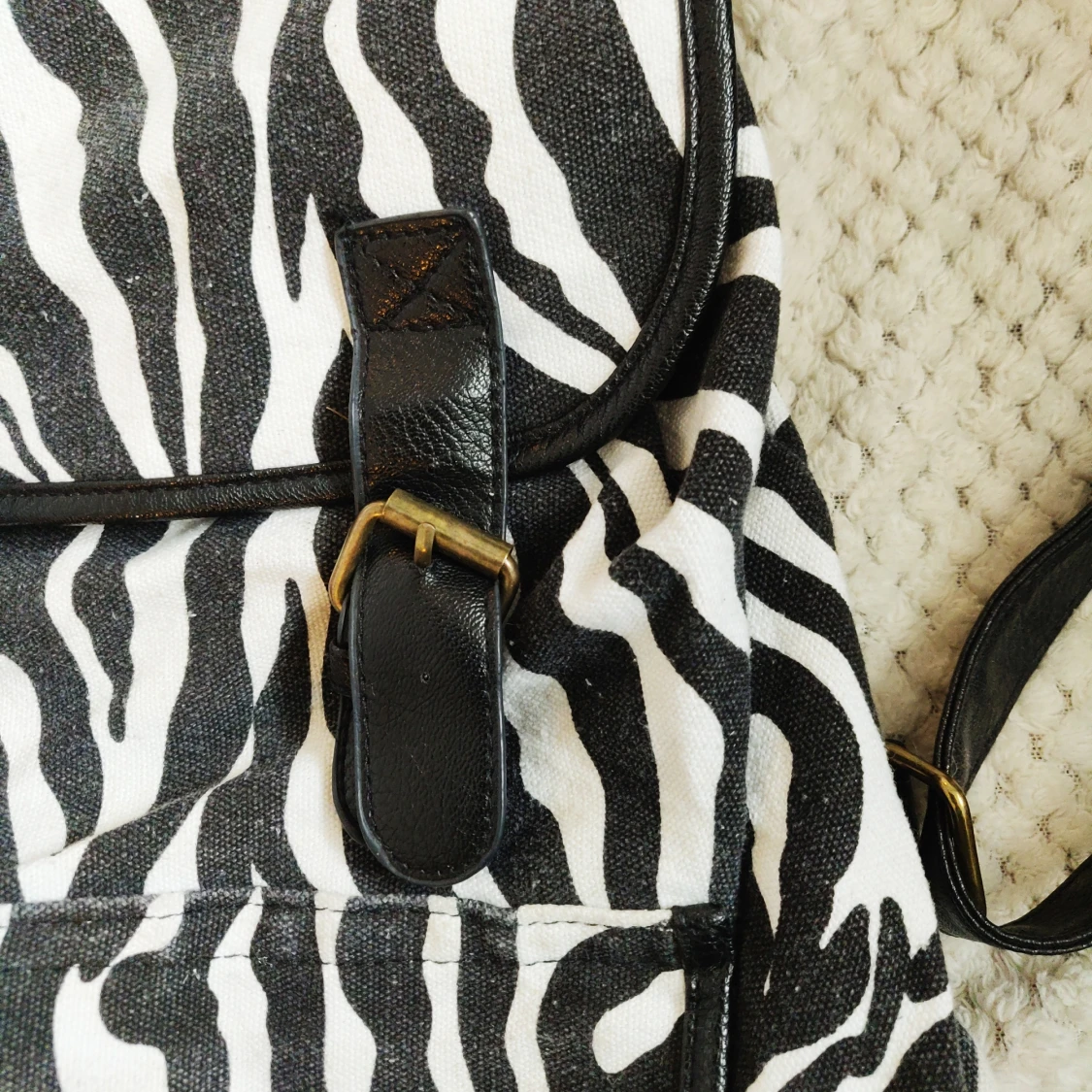 Ryggsäck med zebramönster - 90