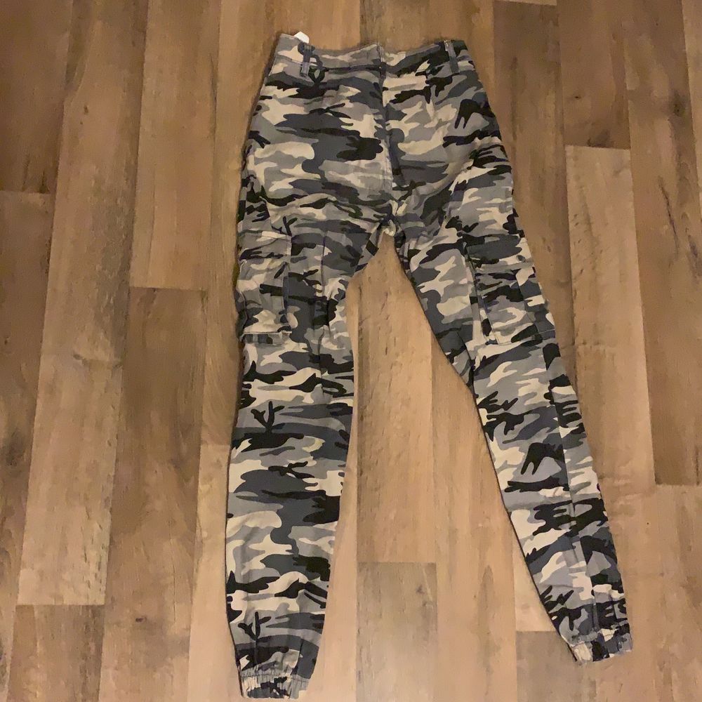 super bekväma byxor från madlady. köparen får stå för frakten.. Jeans & Byxor.
