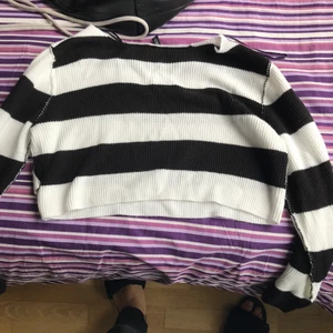 Jätte fin randig kofta ?  - :)