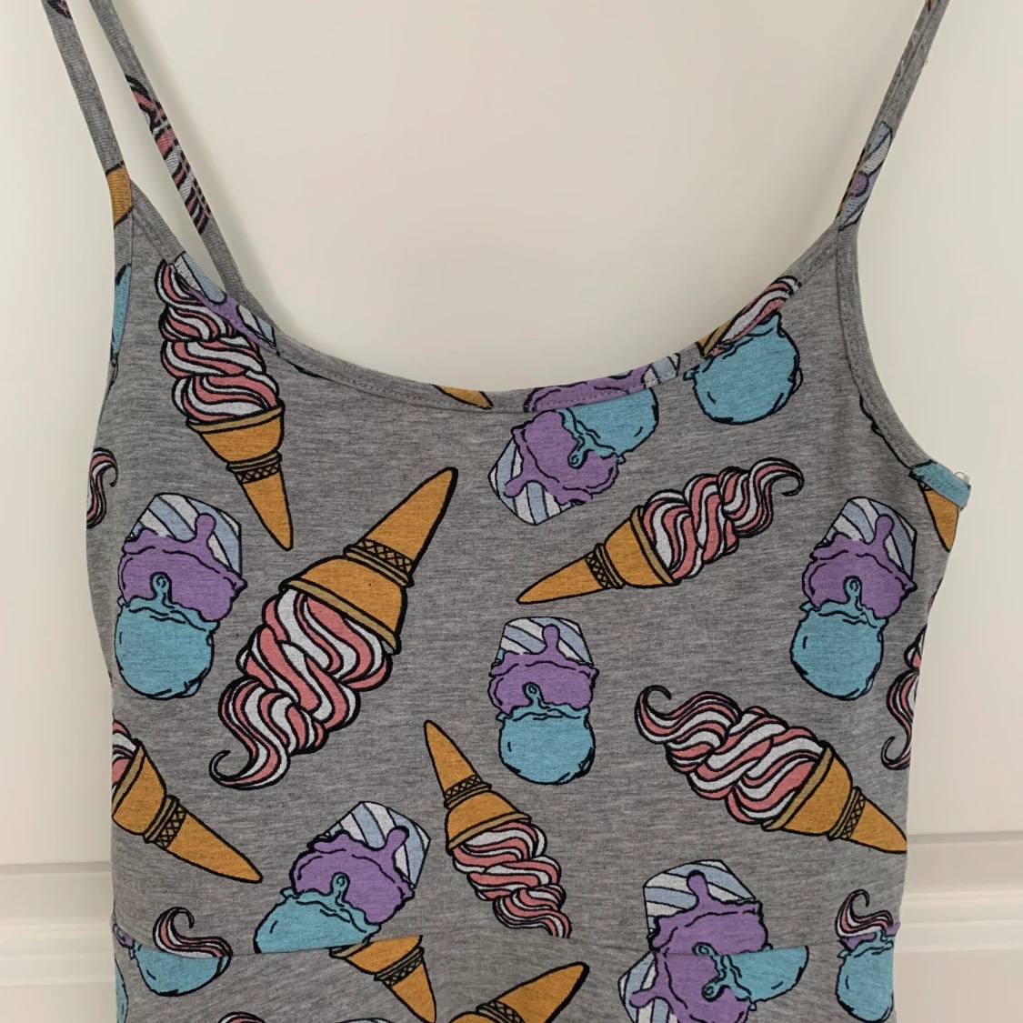 Jättegullig klänning - 90