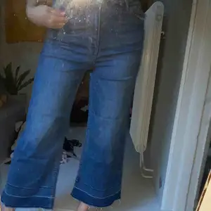 Kortare boothcut jeans!!