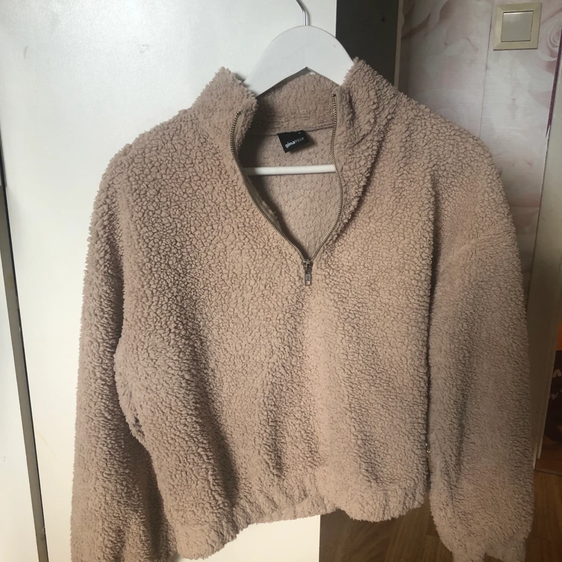 Mysig tröja, från Gina tricot