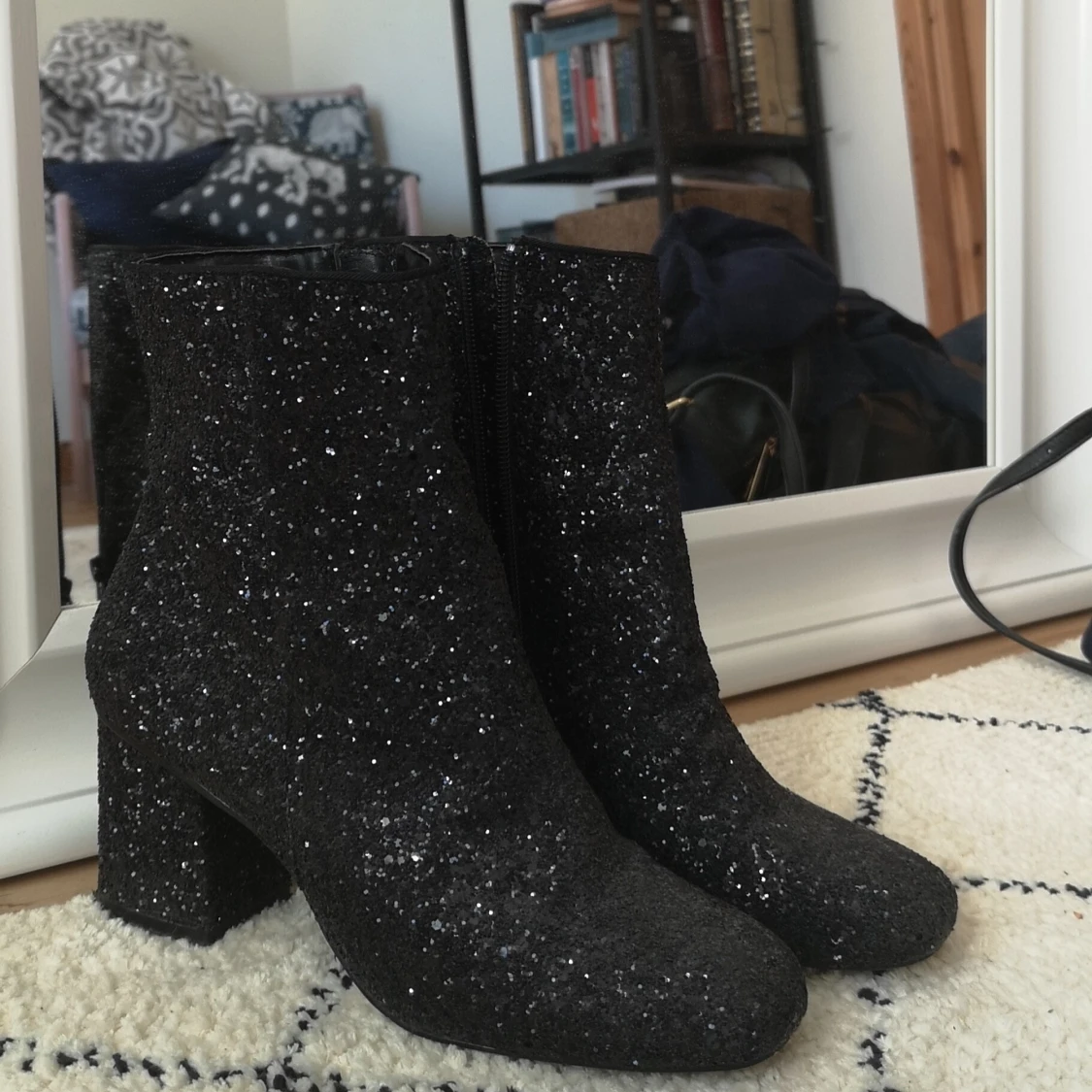 Glittriga Stövletter - 90