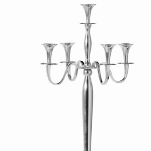  - Har två Alicia Kandelaber Kromad aluminium, 5-armad köpt på Mio 499  kr höjd 100 cm