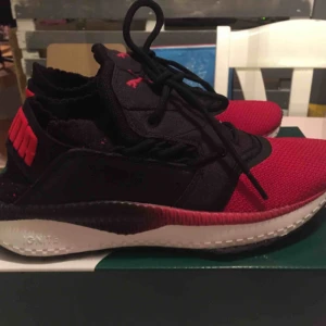  - Nya puma Tsugi sneakers i stl 37.5 