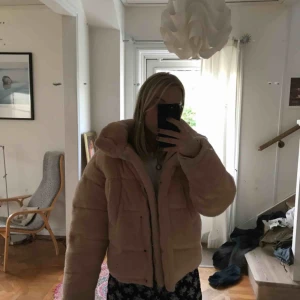  - Härlig pälsjacka!