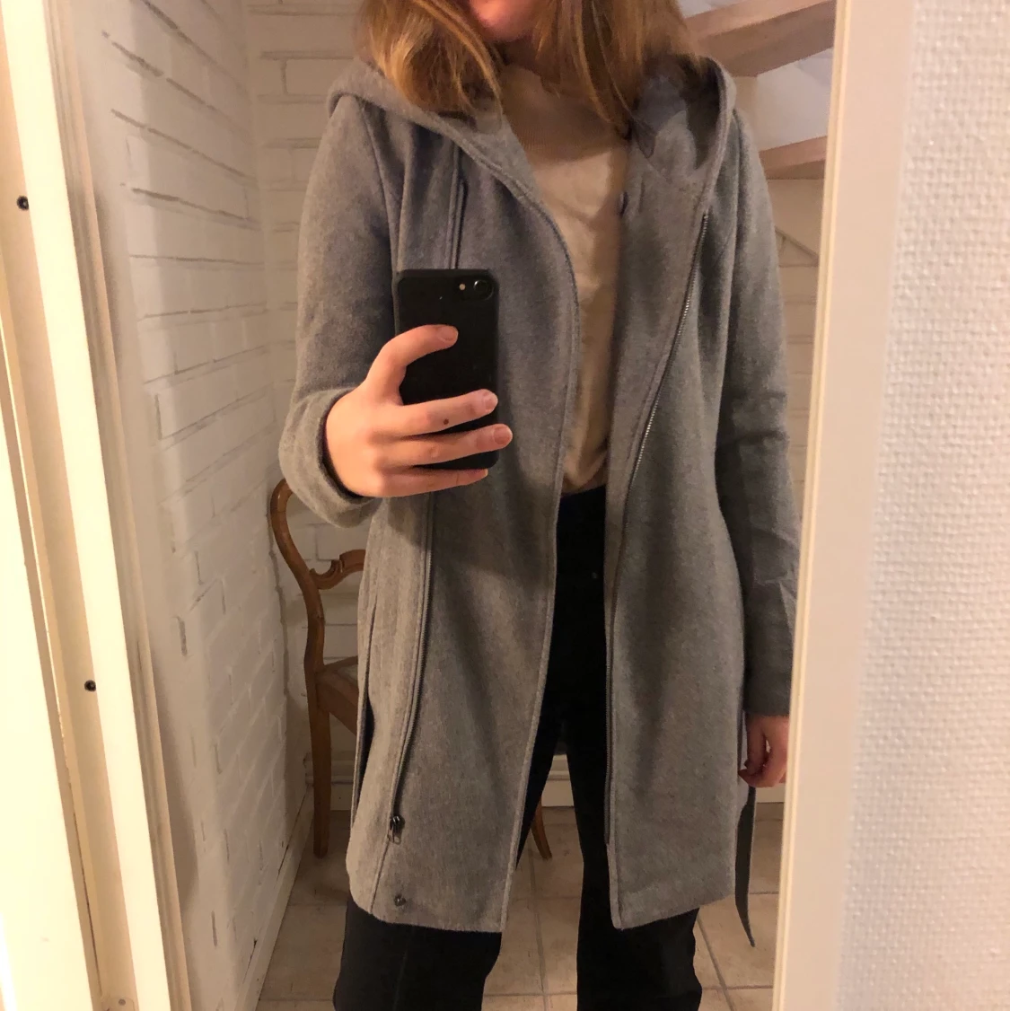 Grå kappa från Vero Moda