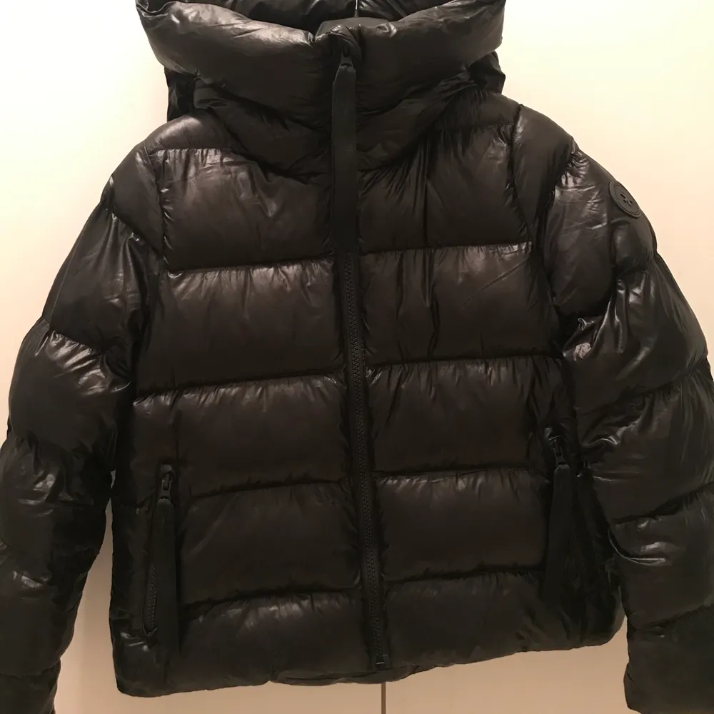 Everest puffer jacket i storlek 34 (stor i storleken). Knappt använd, ser ut som ny! . Jackor.