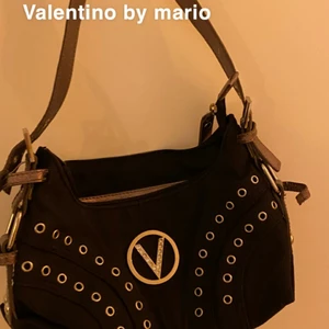 Valentino väska - Väska från valentino by Mario