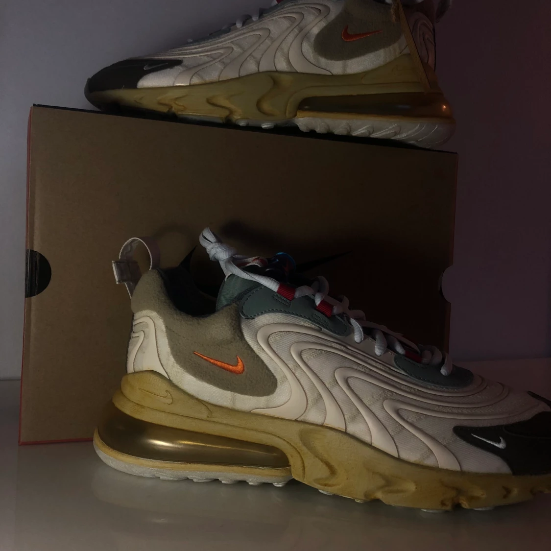 Nike 270 Travis Scott - 91