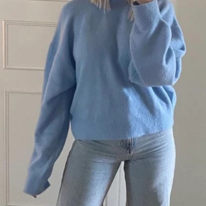 Stickad - Sååå najs stickad från weekday st medium,