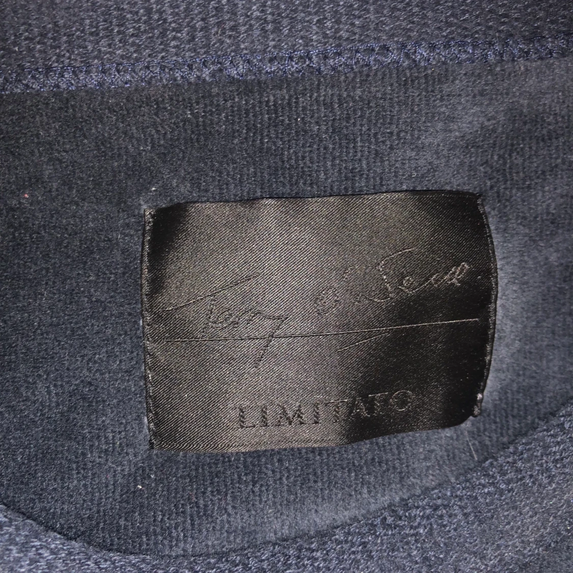 Limitato T-shirt, passar XS herr - 90