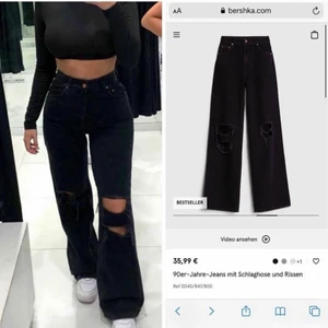 svarta jeans med hål  - köpta för 2 månader sen från bershka. (köptes för 399) superfina och jättebraskick, säljer pga dem är inte riktigt min stil<3 Bilden är lånad men visar exakt hur ser ut på, jag är 169cm och passar mig perfekt, hör av er om ni vill ha fler bilder ✨ frakt:50kr BUDA I KOMMENTARERNA 