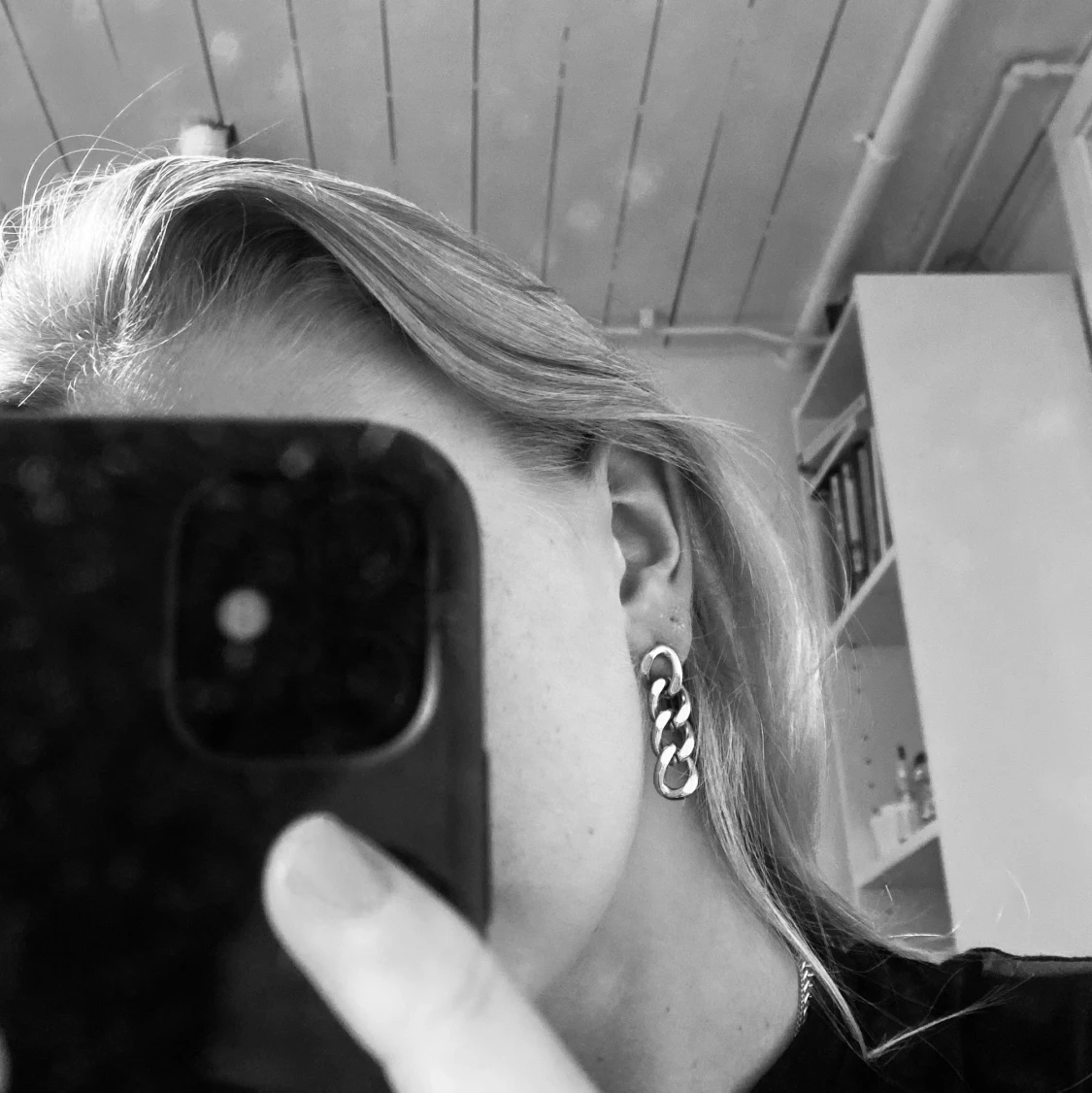 Silvriga kedjeörhängen - 90