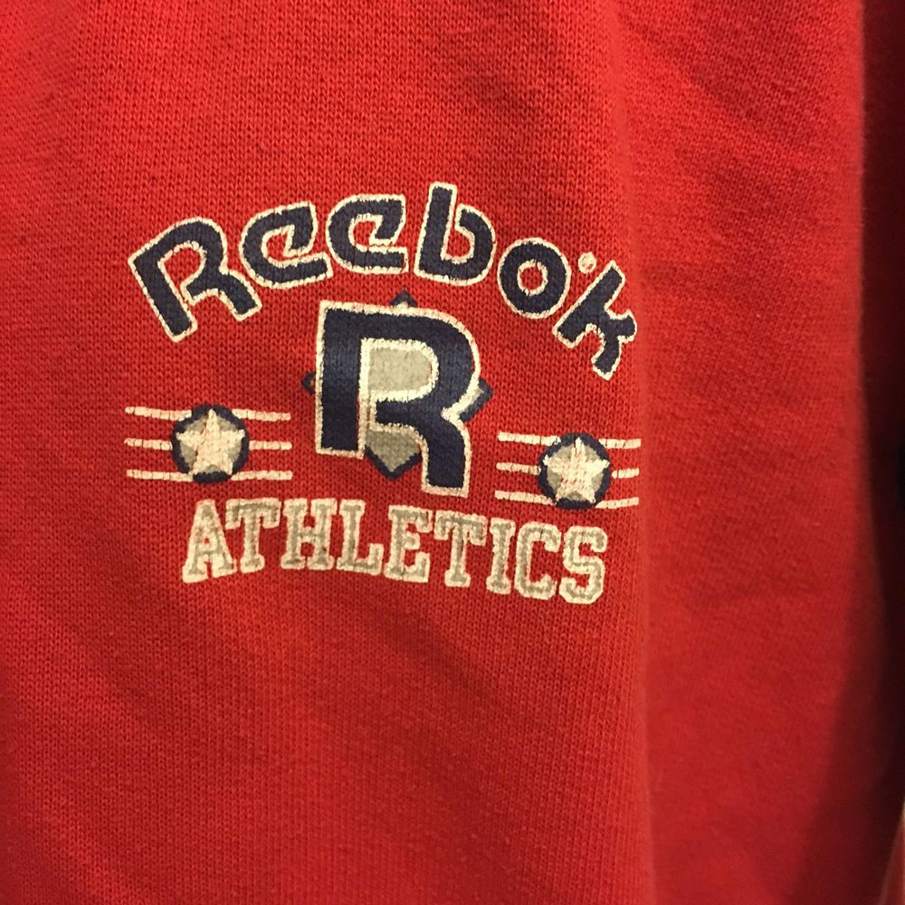Vintage Reebok hoodie 🎡. Huvtröjor & Träningströjor.