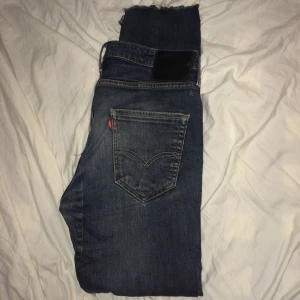  - Levis commuter jeans. Storlek W34 L34 men sitter som W & L 31