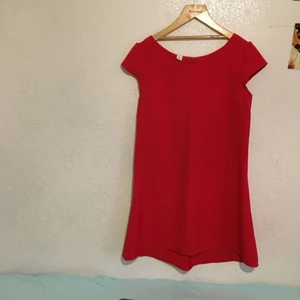  - Klänning från Polen okänt märke! Använd en gång!