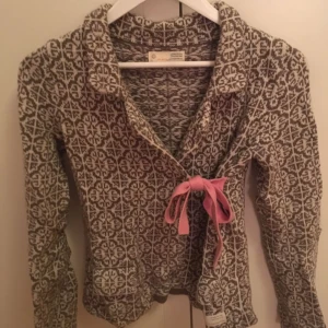  - Stickad kofta från odd molly, köpt på mathilde i Stockholm