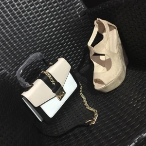  - Skor 80 storlek 37 Väska 100 Både 150