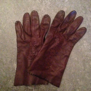  - Läder handskar