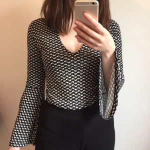  - Topp med prislapp kvar. 