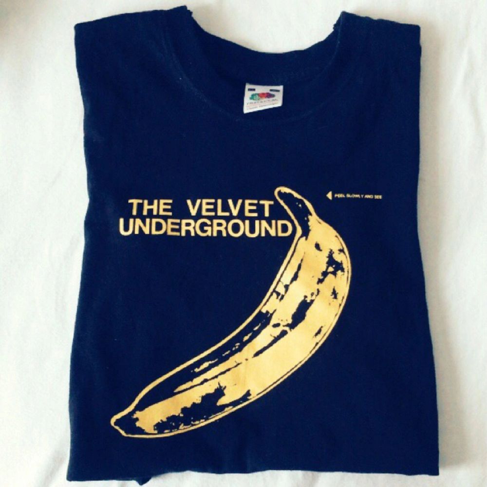 Najs bandtröja från The Velvet Underground, Mycket bra skick✨✨ Köpare står för frakt :). T-shirts.