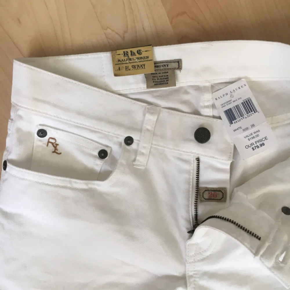 Vita jeans från Ralph Lauren. Stl W26. Jeans & Byxor.