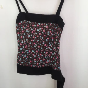  - Sommar blommig Linné Storlek 34