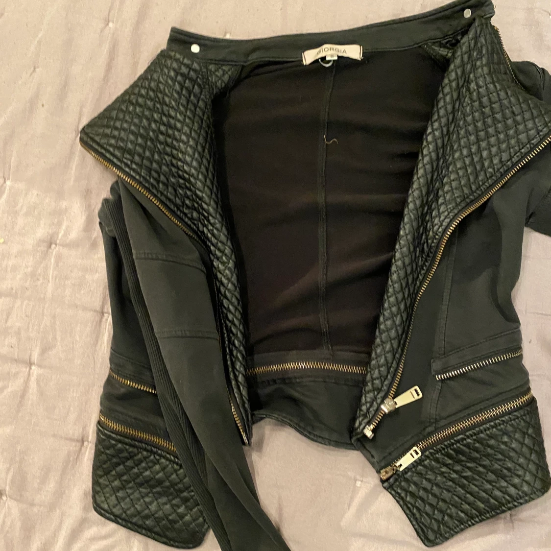 Tröja med många detaljer  - 90