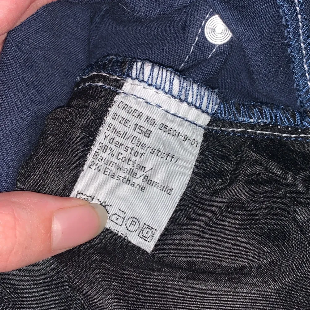Använda 2 gånger jeff jeans storlek 158.  AVHÄMNTING ALLRA BÄST.         Ta fler kläder och det blir billigare!!! . Jeans & Byxor.