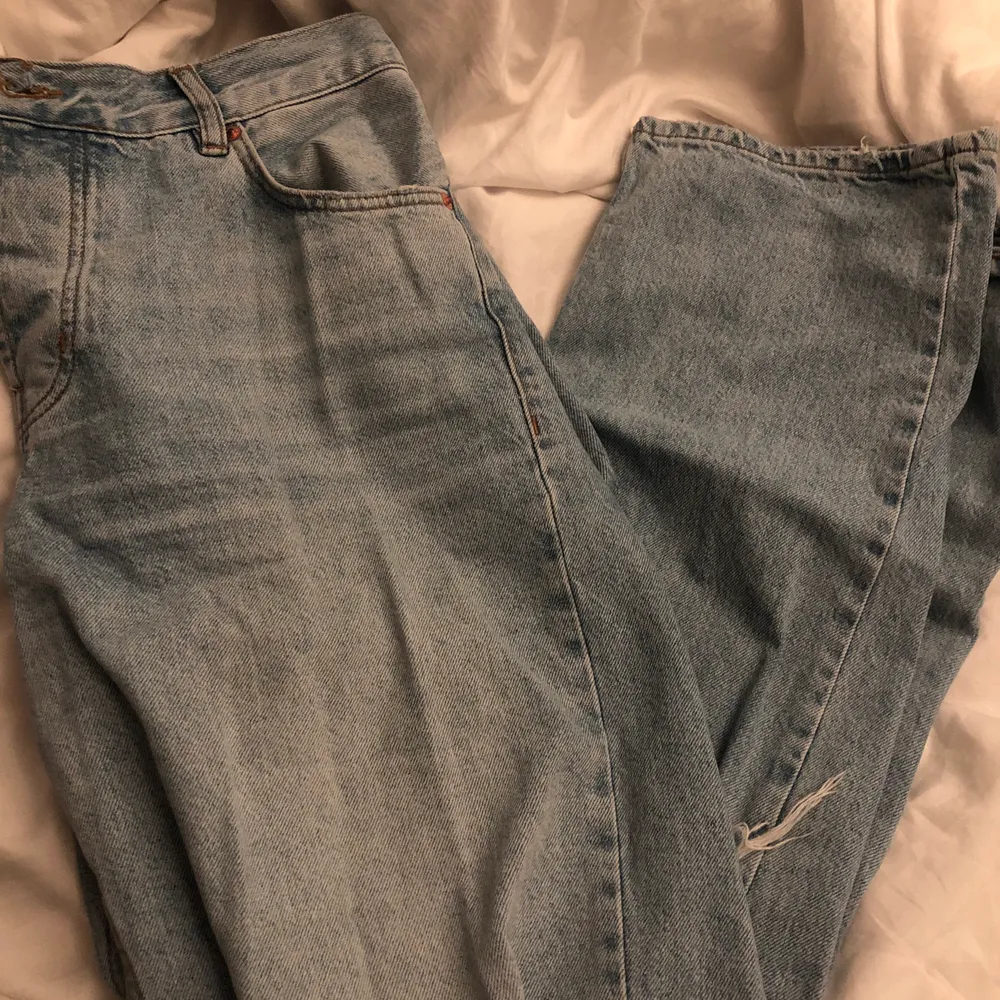 Superfina jeans från junkyard, på deras bästsäljare. Stl 31, som M. Buda gärna i kommentarerna. Jeans & Byxor.