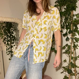 🍌BANAN🍌 - BANANSKJORTA som är kul hihi. Köpt på Sri Lanka 🍌